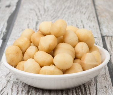 soyulmuş macadamia fındık