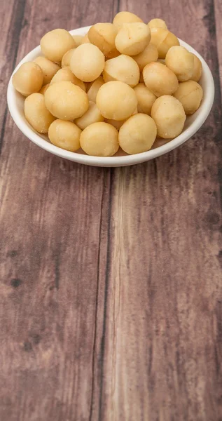 Nueces de macadamia peladas — Foto de Stock
