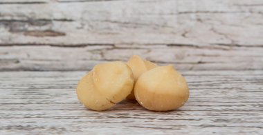 soyulmuş macadamia nut