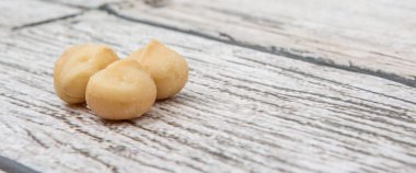 soyulmuş macadamia nut