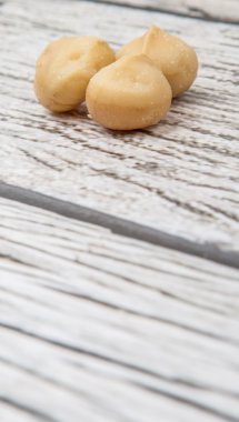 soyulmuş macadamia nut