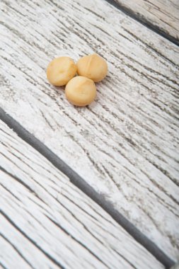 soyulmuş macadamia nut