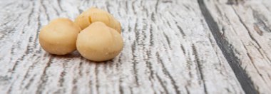 soyulmuş macadamia nut