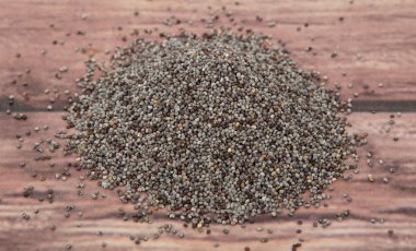 Siyah haşhaş tohumu