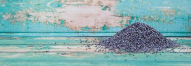 Siyah haşhaş tohumu