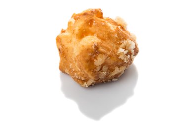 Choux pasta şeker serpilir
