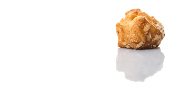 Choux konditorivaror beströs med socker — Stockfoto