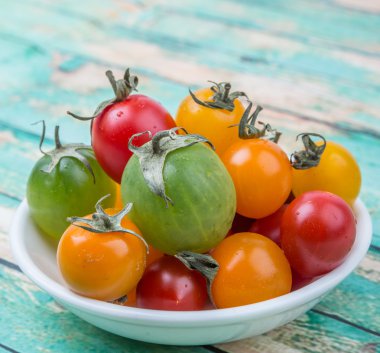 renkli kiraz domates