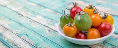 renkli kiraz domates