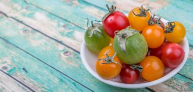 renkli kiraz domates