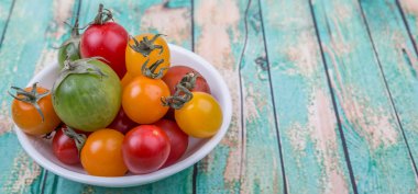 renkli kiraz domates