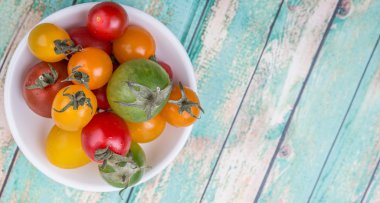 renkli kiraz domates