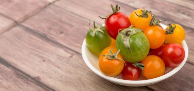 renkli kiraz domates