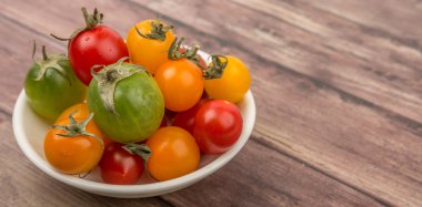 renkli kiraz domates