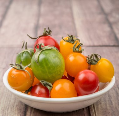 renkli kiraz domates