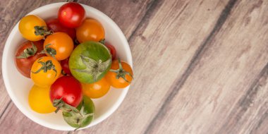 renkli kiraz domates