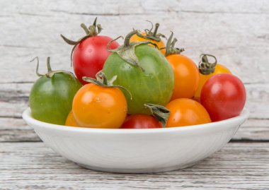 renkli kiraz domates