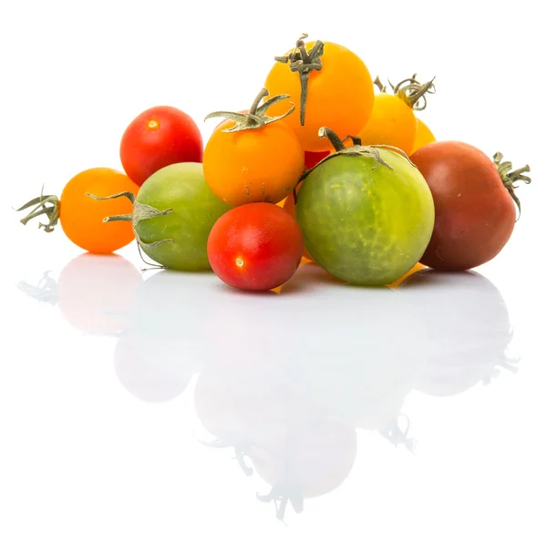 Kleurrijke cherry tomaten — Stockfoto