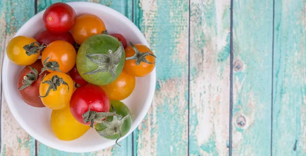 Tomates cherry coloridos — Foto de Stock