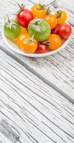 Pomodori ciliegia colorati — Foto Stock