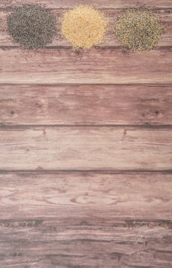 Beyaz haşhaş tohumu, Siyah haşhaş tohumu ve karışımı haşhaş tohumu