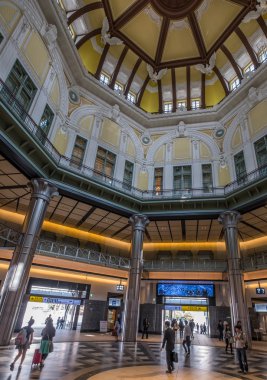 Tokyo tren istasyonu, Japonya'nın iç görünüm.