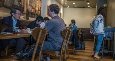 Starbucks Coffeehouse İç Görünümü