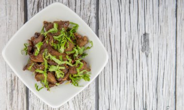 Malezya çanak heyecan kıyılmış sığır kızarmış 