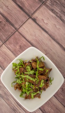 Malezya çanak heyecan kıyılmış sığır kızarmış 