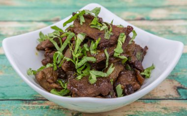 Malezya çanak heyecan kıyılmış sığır kızarmış 