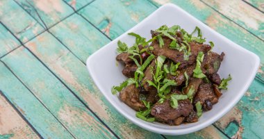 Malezya çanak heyecan kıyılmış sığır kızarmış 