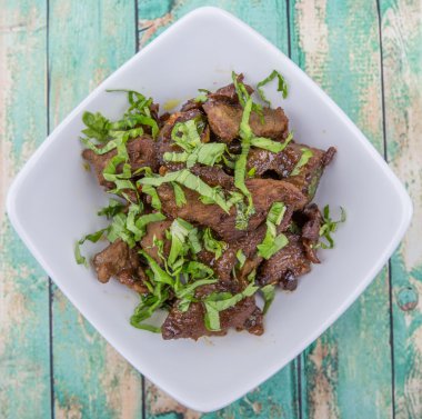 Malezya çanak heyecan kıyılmış sığır kızarmış 