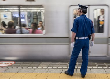Tokyo Metro su polisi