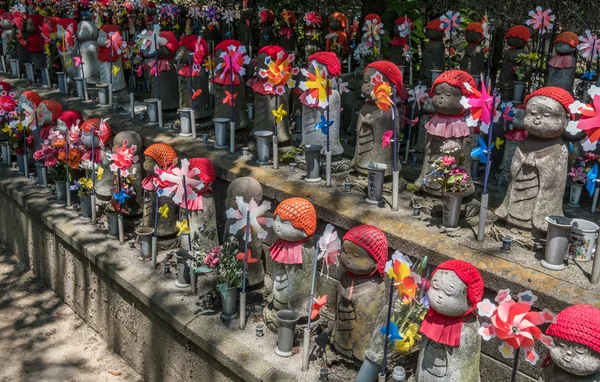 Little children statues in Zojoji Temple, Tokyo — Stock Photo, Image