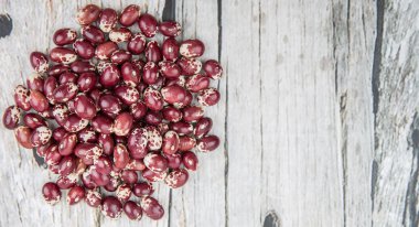 Pinto fasulye veya benekli fasulye 