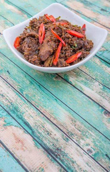 Plato malayo Rendang Tok o estofado seco de ternera — Foto de Stock