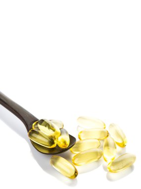 Balık yağı takviyesi kapsül