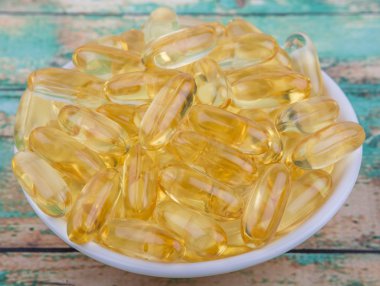 Balık yağı takviyesi kapsül