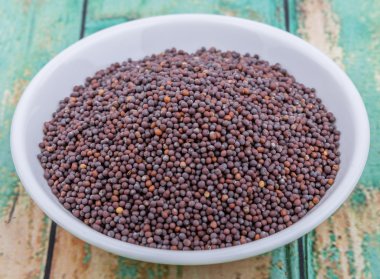 kahverengi hardal tohumu