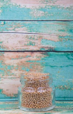 cam kavanoza hardal tohumu