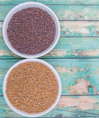 Sarı ve kahverengi hardal tohumu