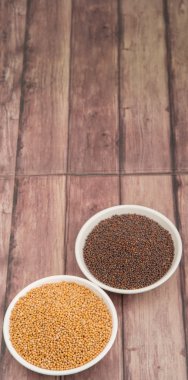 Sarı ve kahverengi hardal tohumu