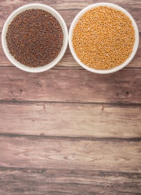 Sarı ve kahverengi hardal tohumu