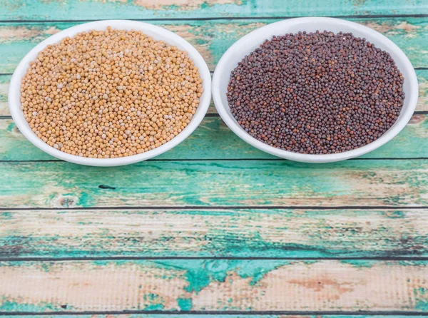 Sarı ve kahverengi hardal tohumu