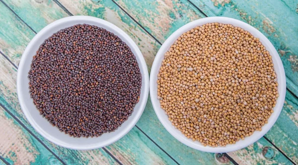 Sarı ve kahverengi hardal tohumu