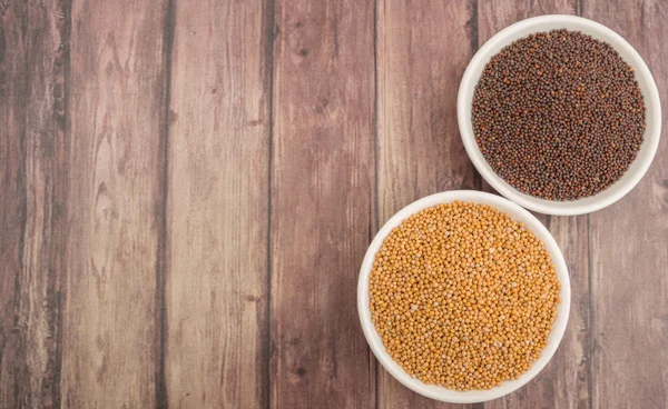 Sarı ve kahverengi hardal tohumu