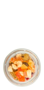 Karışık kuru meyve parçaları