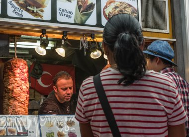 Kebap satıcı Ameya Yokocho Market Tokyo