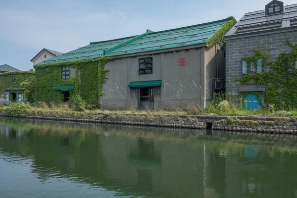 Otaru City, Japonya'da Otaru Kanalı'nı oluşturan eski taş depolar