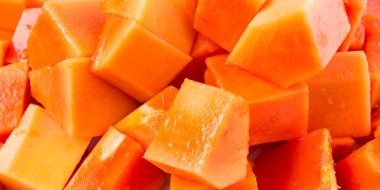 ısırık büyüklüğünde papaya meyve